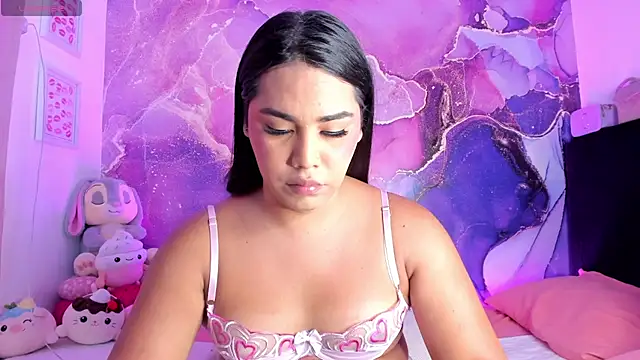 Snapshot of mishelbubble chatting on May 2026 08:28:02 PM mishelbubble online show from May 2026 08:28:02 PM