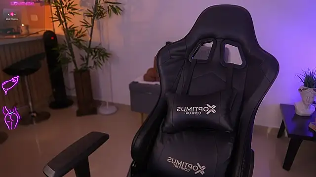 JessicaPratt online show from April 2026 07:37:02 PM