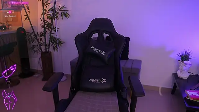 JessicaPratt online show from April 2026 08:43:01 PM