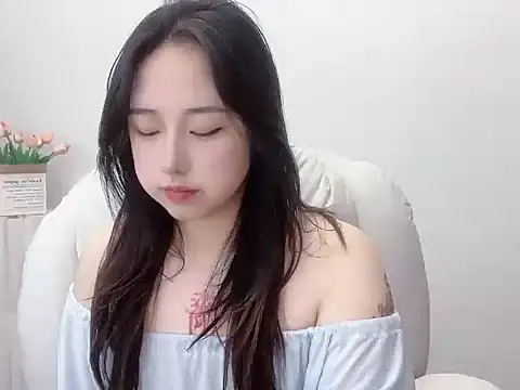 Love-hanzaizai718 online show from October 2025 06:57:02 PM