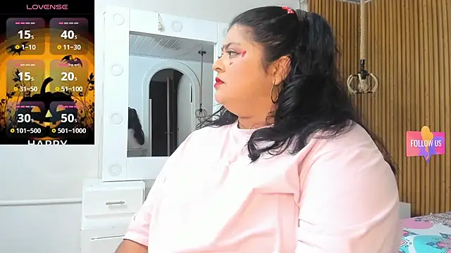 Hanna curvy  online show from October 2025 11:23:02 AM