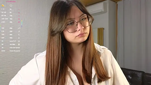 LeliaPeeler online show from November 2025 03:38:02 PM