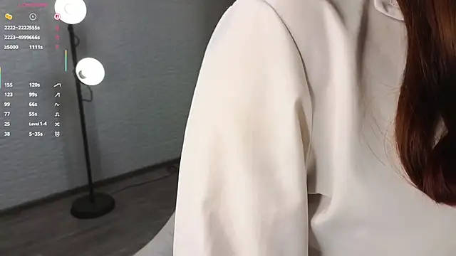 LeliaPeeler online show from November 2025 04:29:02 PM