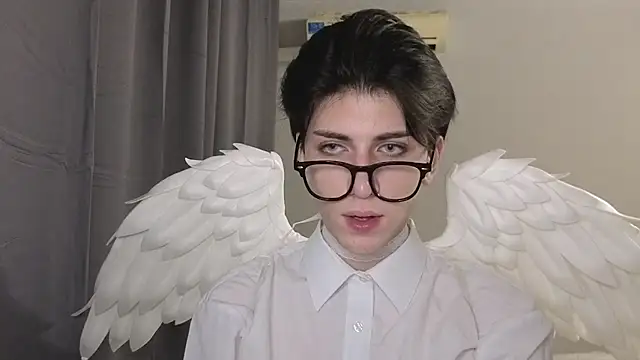 Oliver star boy  online show from October 2025 05:02:02 PM