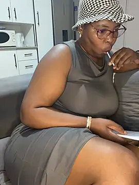 SweetCandy84 online show from February 2026 01:29:02 PM