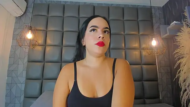 dannavelvet online show from July 2026 12:53:01 PM