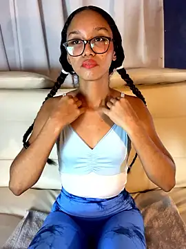 Snapshot of GiselleVice chatting on December 2025 08:16:02 PM GiselleVice online show from December 2025 08:16:02 PM