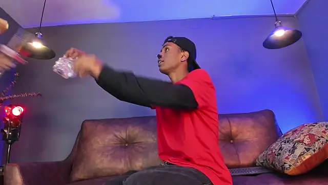 Suckdream1 online show from October 2025 07:37:01 PM