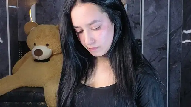 Snapshot of Aleja05_b chatting on January 2026 08:45:01 PM Aleja05 b online show from January 2026 08:45:01 PM