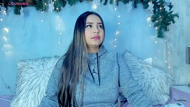 Rebeca 35 online show from November 2025 01:04:01 PM