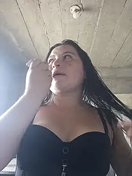 Kari Mendez online show from December 2025 05:51:02 PM