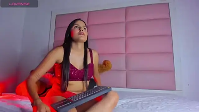 Cattalina 25 online show from November 2025 07:58:02 PM