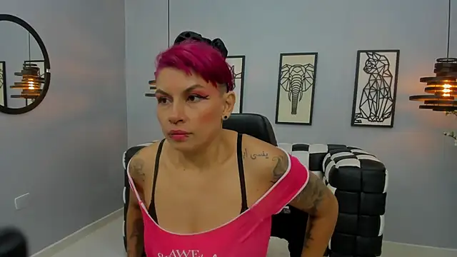 NoaKitsu online show from December 2025 03:55:01 AM