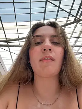 sarah honey   online show from April 2026 04:15:01 PM