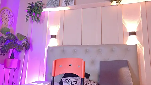 Ela windsor online show from October 2025 07:30:02 PM