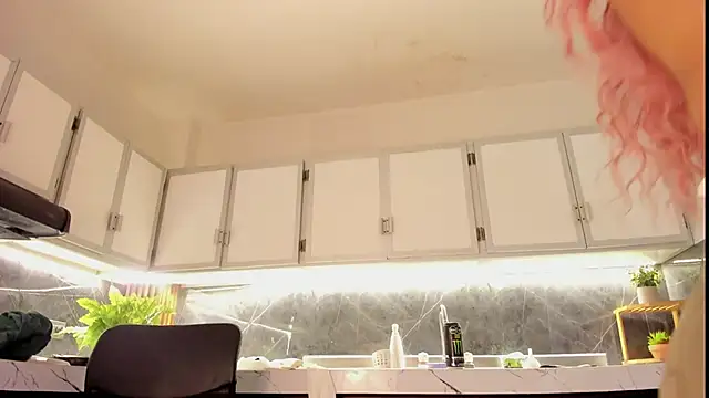 Ela windsor online show from November 2025 02:04:02 AM