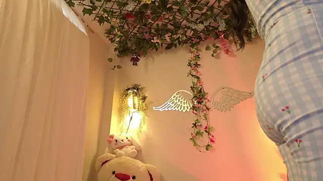 ISA NIXON online show from March 2026 02:06:02 PM