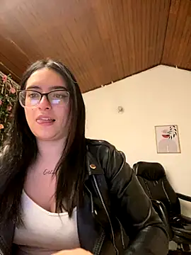 Kloe Novoa online show from November 2025 12:48:01 PM