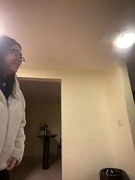 Kloe Novoa online show from April 2026 12:50:02 PM