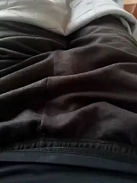 Snapshot of Andres__00 chatting on April 2026 02:35:01 PM Andres 00 online show from April 2026 02:35:01 PM