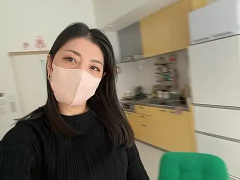 Snapshot of akimix_xoxo chatting on October 2025 04:36:01 AM akimix xoxo online show from October 2025 04:36:01 AM