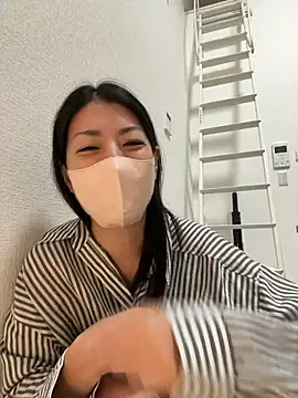 Snapshot of akimix_xoxo chatting on November 2025 01:11:02 PM akimix xoxo online show from November 2025 01:11:02 PM