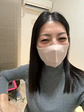 Snapshot of akimix_xoxo chatting on November 2025 01:37:02 PM akimix xoxo online show from November 2025 01:37:02 PM