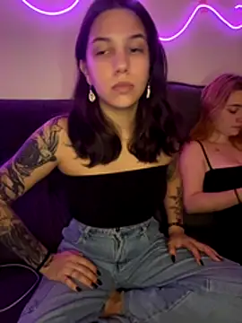 Hannahinfame online show from November 2025 05:07:02 AM