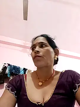 Indiangueen online show from October 2025 05:28:01 PM