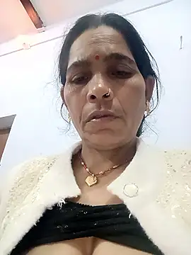 Indiangueen online show from November 2025 09:14:01 PM