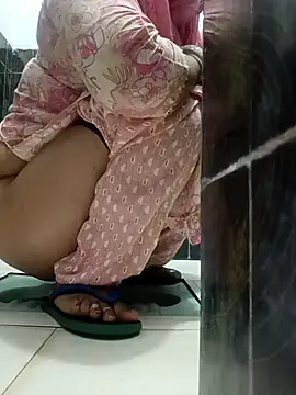 Snapshot of Best_couple2001 chatting on November 2025 01:29:01 AM Best couple2001 online show from November 2025 01:29:01 AM