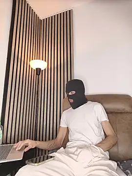 findomhot online show from December 2025 08:06:02 PM