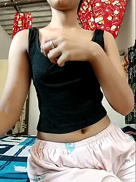 Snapshot of Kissu-Jaan chatting on June 2026 04:18:02 AM Kissu-Jaan online show from June 2026 04:18:02 AM