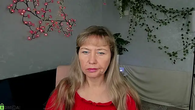 Carla Vogue online show from December 2025 10:13:01 AM