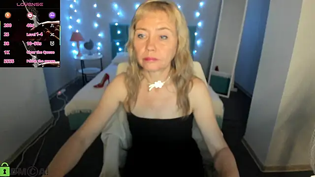 Carla Vogue online show from February 2026 01:01:02 PM