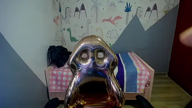 velvetvixen t online show from December 2025 01:05:02 PM