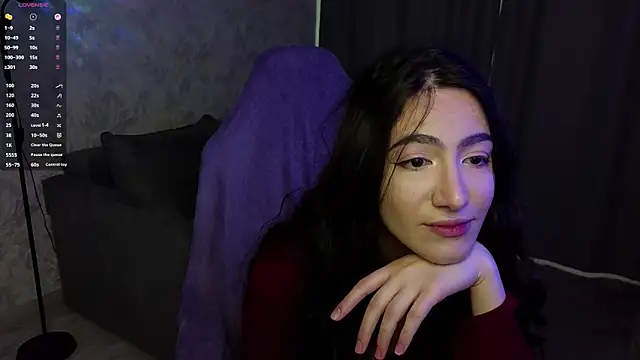 Mulan Lo online show from April 2026 10:05:01 AM