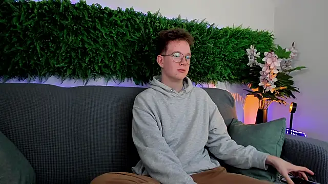 Teddy Parker online show from November 2025 08:27:02 AM