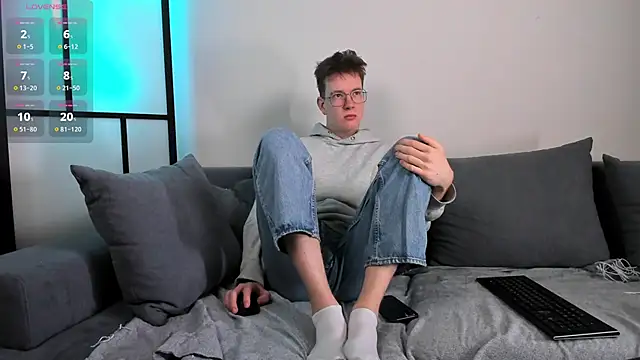 Teddy Parker online show from November 2025 07:28:01 AM