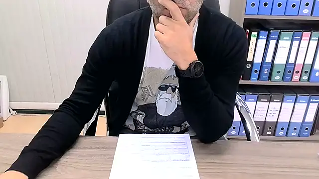 Evasionee online show from November 2025 07:36:02 AM