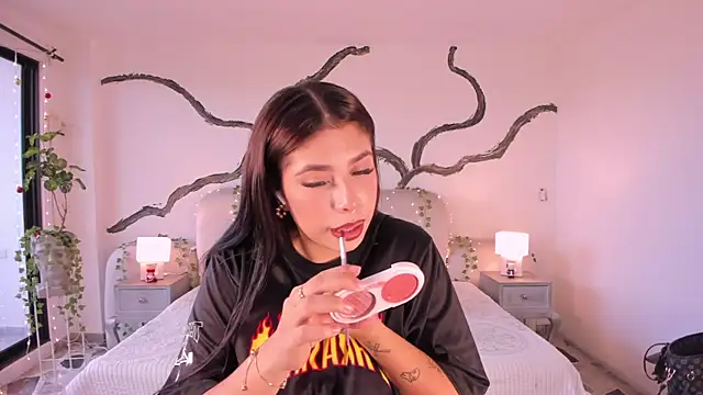 Snapshot of AsiaMillerr_ chatting on November 2025 12:38:01 PM AsiaMillerr online show from November 2025 12:38:01 PM