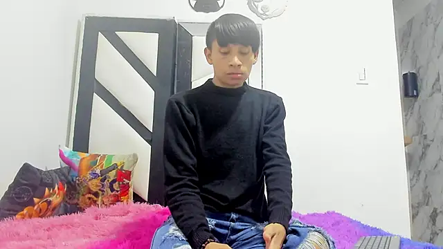 ALEXANDRO BOVER online show from November 2025 07:14:01 PM