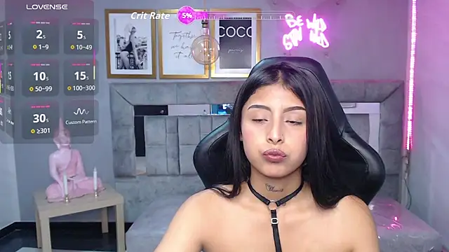 Cute Martina v online show from October 2025 08:13:02 PM