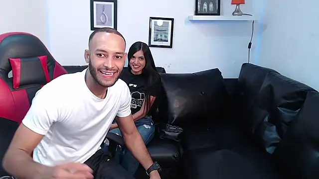 Giselle Max online show from November 2025 01:53:02 PM