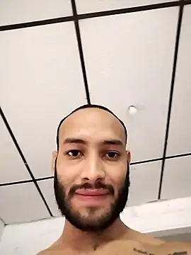 Giselle Max online show from November 2025 01:55:02 PM