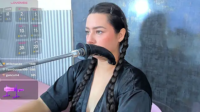 anna eyes  online show from November 2025 12:05:02 PM