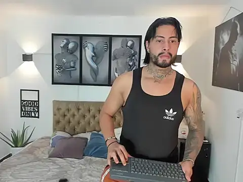 christopher palmerjs online show from November 2025 05:58:02 PM