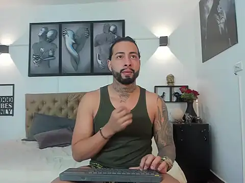 christopher palmerjs online show from November 2025 08:55:01 PM