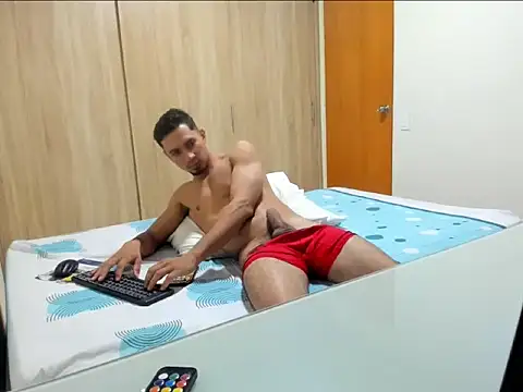 bbenboxer online show from November 2025 10:36:01 PM