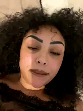 Snapshot of CaramelCarmenxox chatting on January 2026 02:52:02 PM CaramelCarmenxox online show from January 2026 02:52:02 PM